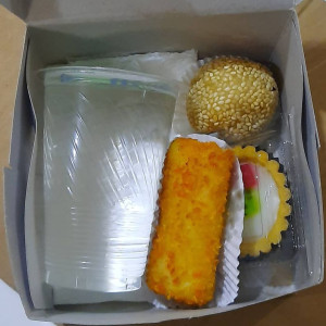 Kue Kotak Paket