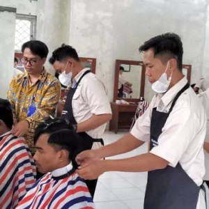 Jasa uji kompetensi pelatihan vokasi korban PHK kejuruhan barber
