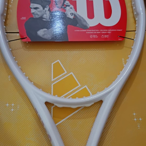 Raket Tenis WILSON HYPER HAMMER 5.3