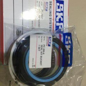 SEAL BUCKET PC200-6 SKF
