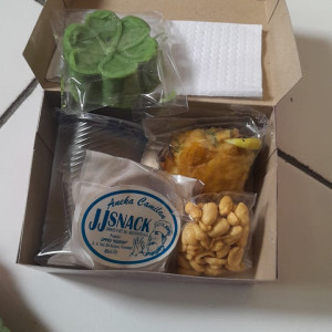 Snack Box Paket 1