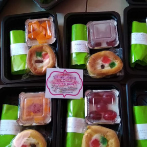 Snackbox Reguler isi 3 dengan Air gelas Puding