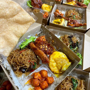 Nasi Campur Ayam Bakar