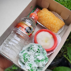 SNACK BOX ISI 3 + AIR MINERAL BOTOL