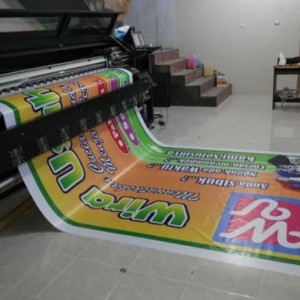 Spanduk/banner/mmt