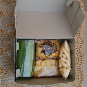 KUE KOTAK / SNACK BOX