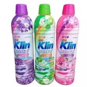 Pembersih Lantai Soklin 800 ML