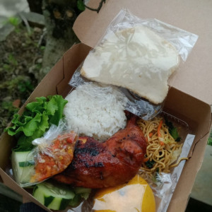 Nasi Box paket 1