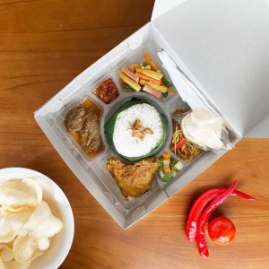 Nasi Kotas Super Komplit