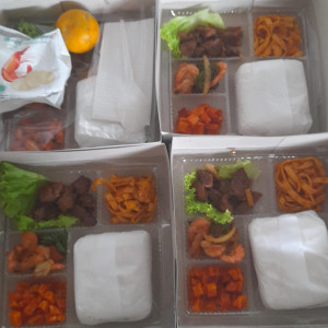 Nasi box daging teriyaki