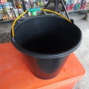 Ember Plastik Timba Air