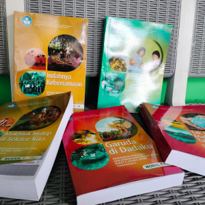 BUKU MODUL SPESIFIKASI: UK A4