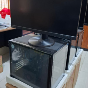 PC Layar 23.8 inch, RAM 8GB DDR5, SSD 512GB