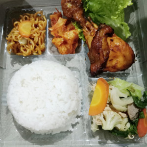 Paket nasi box