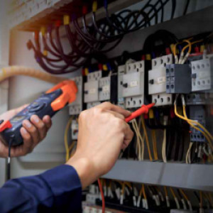 Pekerjaan Panel dan Wiring Ulang