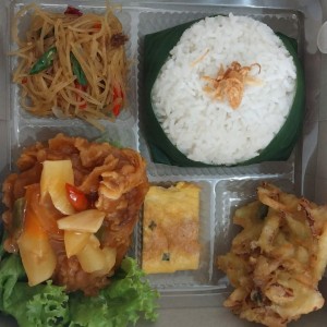 Menu 23 Nasi Box DePastry