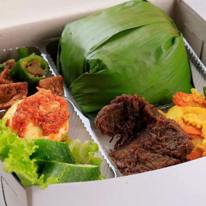 PAKET NASI DUS / JAMUAN MAKAN