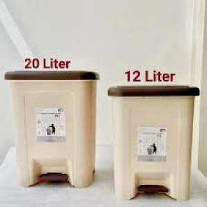 TEMPAT SAMPAH PLASTIK KAPASITAS 12-20 LITER