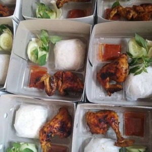 Nasi Box Paket Ayam Bakar