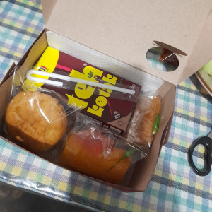 Paket Snack + Minuman