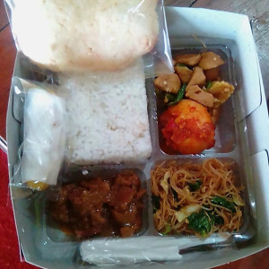 Paket 1x makan,1x snack 69rb