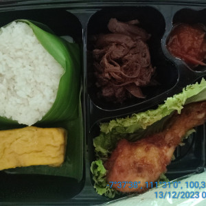 Nasi kotak pesanan Anda