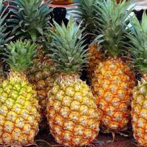 Buah Nanas Lokal (Kg)