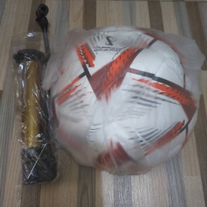 Bola Sepak Adidas