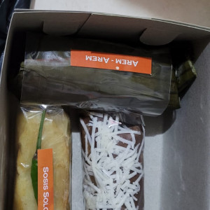 paket kue basah B