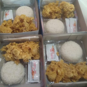 Nasi Kotak (Nasi + Kentucky Jumbo)