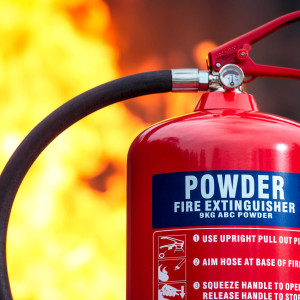 Apar Powder 12 kg / Alat Pemadam Api Macron Dry Chemical Powder 12 kg