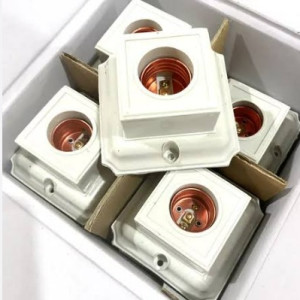 FITTING LAMPU PLAVON