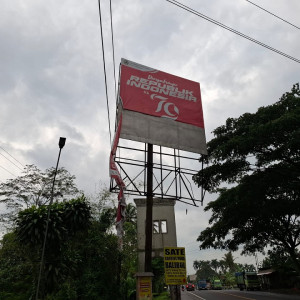 PERBAIKAN BALIHO PAPAN  INFORMASI JALAN SECANG MAGELANG