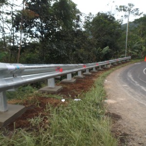 Guardrail (Pagar Pengaman Jalan)