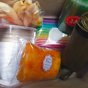Arem-arem,Cendol keju,Lapis,Lemper,Risol Mayo air mineral