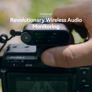 Hollyland Lark Max 2 Combo - 4 Person Wireless Microphone AI Noise