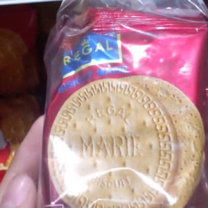 BISKUIT REGAL ISI 10 SACHET