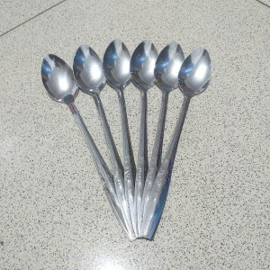 SENDOK ES TEH STAINLESS GAGANG PANJANG