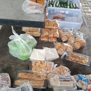 Paket Snack dan Minum - F