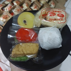 Snack Box Intan Catering