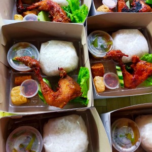 NASI BOX AYAM BAKAR