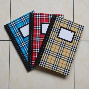 BUKU FOLIO HARDCOVER 500 MERK GELATIK