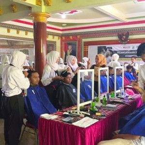 Jasa Sertifikasi Barbershop