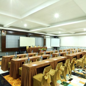 RUANGAN MEETING MADUKARA ROOM