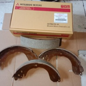 KAMPAS REM DEPAN DAN BELAKANG MOBIL