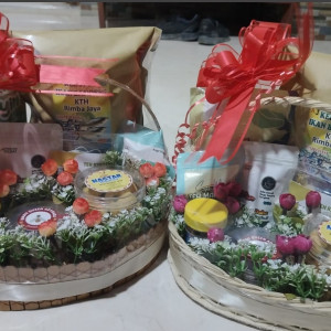 Tas Souvenir Isi Camilan Madura