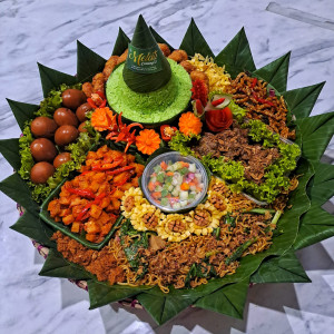 TAMPAH NASI GURIH ANEKA WARNA - 20 Porsi