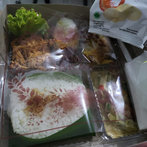 PAKET MAKAN ENAK