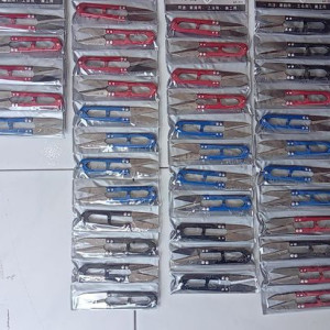 GUNTING CEKRIS TANPA MERK