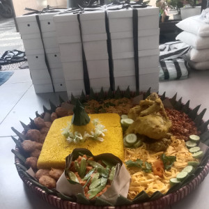 Paket Nasi Tumpeng Lengkap